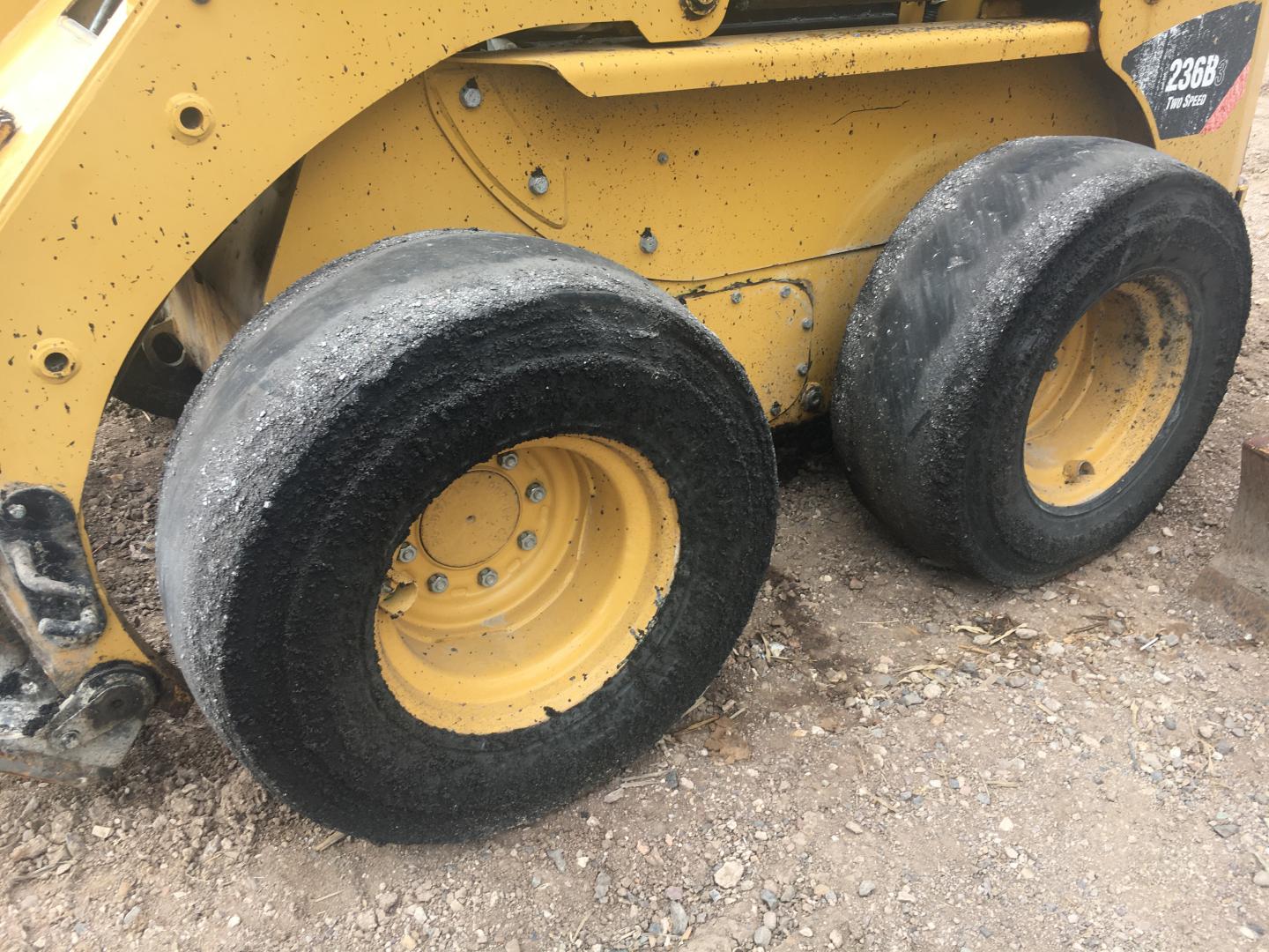 ./imagenes/INVOICE/2019/16961/MINICARGADOR CAT 236B3 PARA PARTES (24).JPG